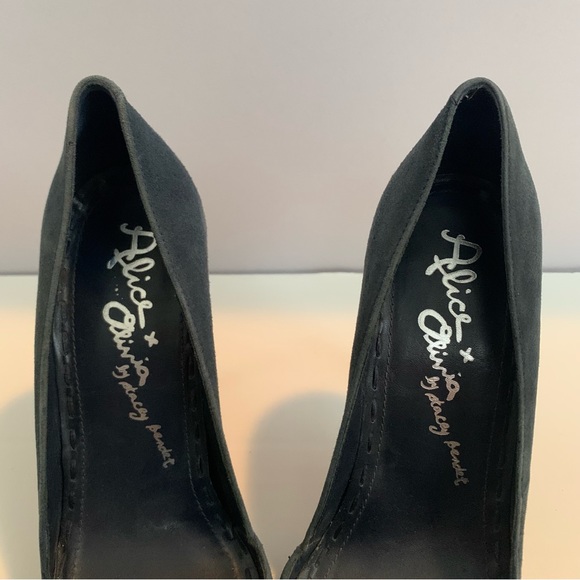 Alice + Olivia Suede Heels~Green~Size 7 - Picture 4 of 6